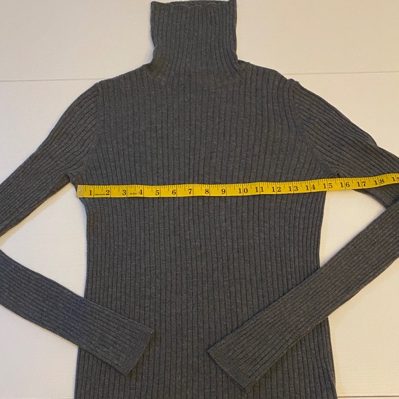 Vince Lightweight Skinny Ribbed Turtleneck Heather Carbon Sweater Size Small - Picture 10 of 13